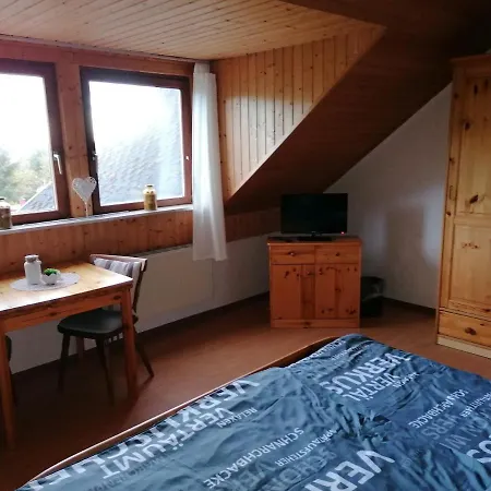 Doppelzimmer Kroever Berg * Kröv
